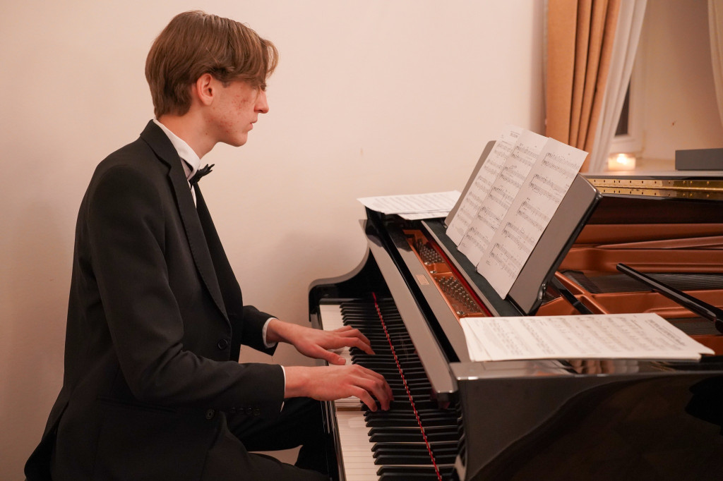 Pałac w Rybnej. Wręczenie Srebrnych Skrzydeł