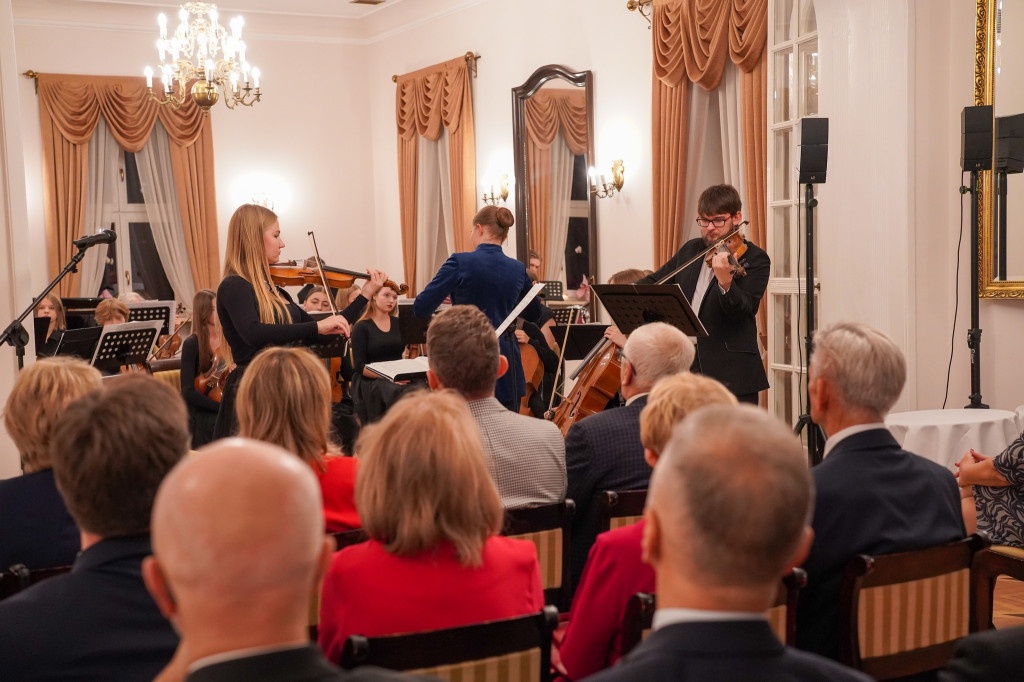 Pałac w Rybnej. Wręczenie Srebrnych Skrzydeł