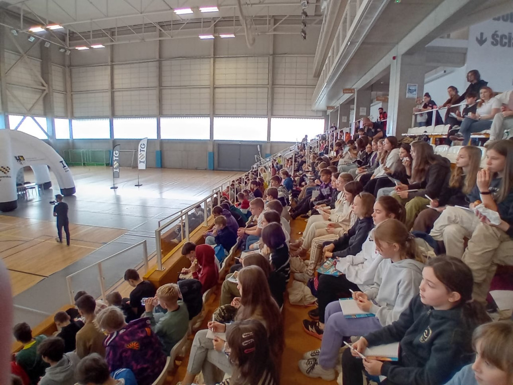 Młodzież spotkała się z Otylią Jędrzejczak [FOTO]