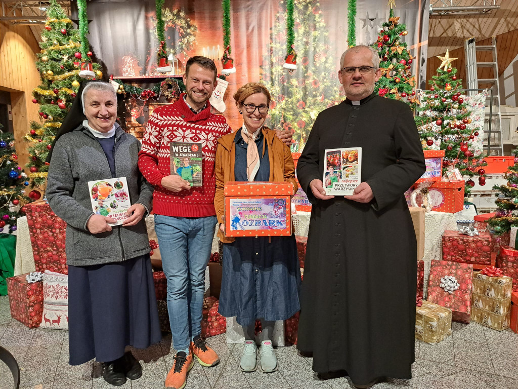 Dzieło świętego Mikołaja. Już pakują prezenty [FOTO]