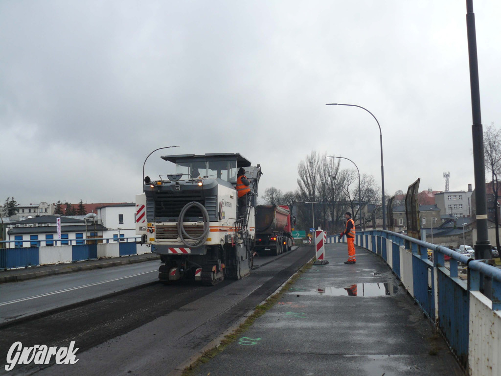 Tarnowskie Góry. Utrudnienia w ruchu na wiadukcie