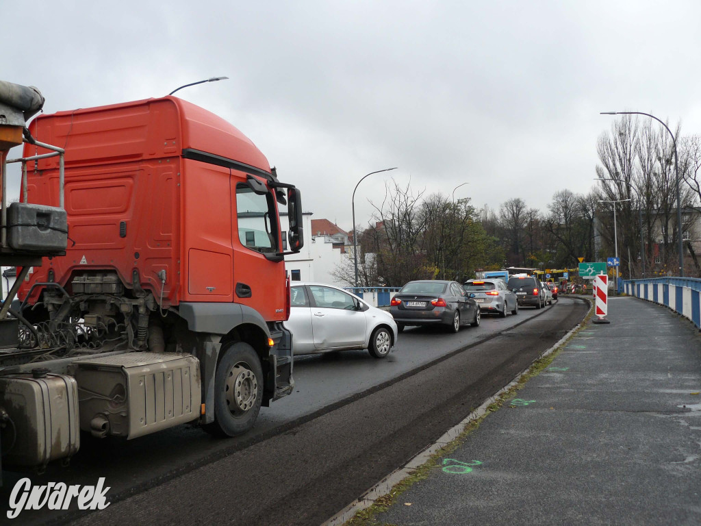 Tarnowskie Góry. Utrudnienia w ruchu na wiadukcie
