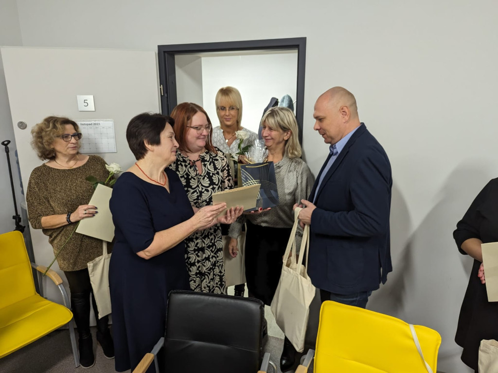 Powiat tarnogórski. Świętowali pracownicy socjalni