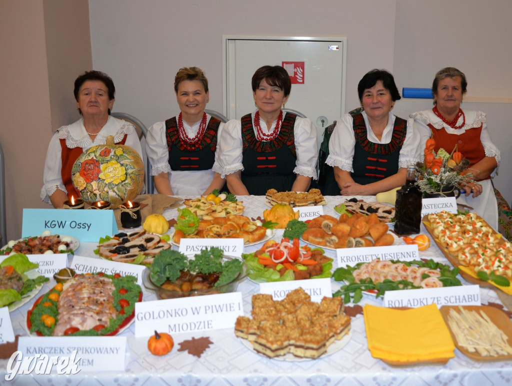 Chipsy ze świńskich uszu i wieprzówka z procentami