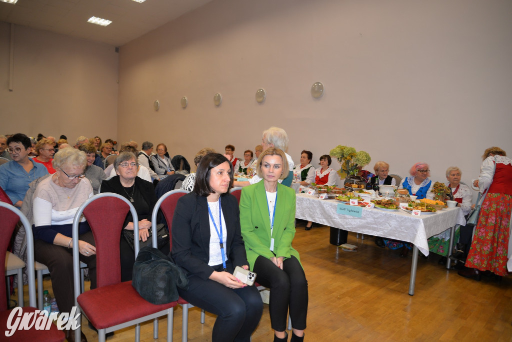 Chipsy ze świńskich uszu i wieprzówka z procentami