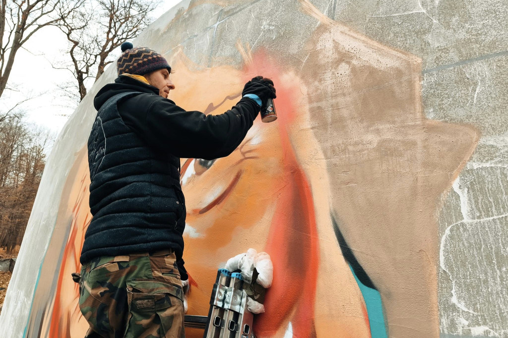 Powstaje mural z Wisławą Szymborską