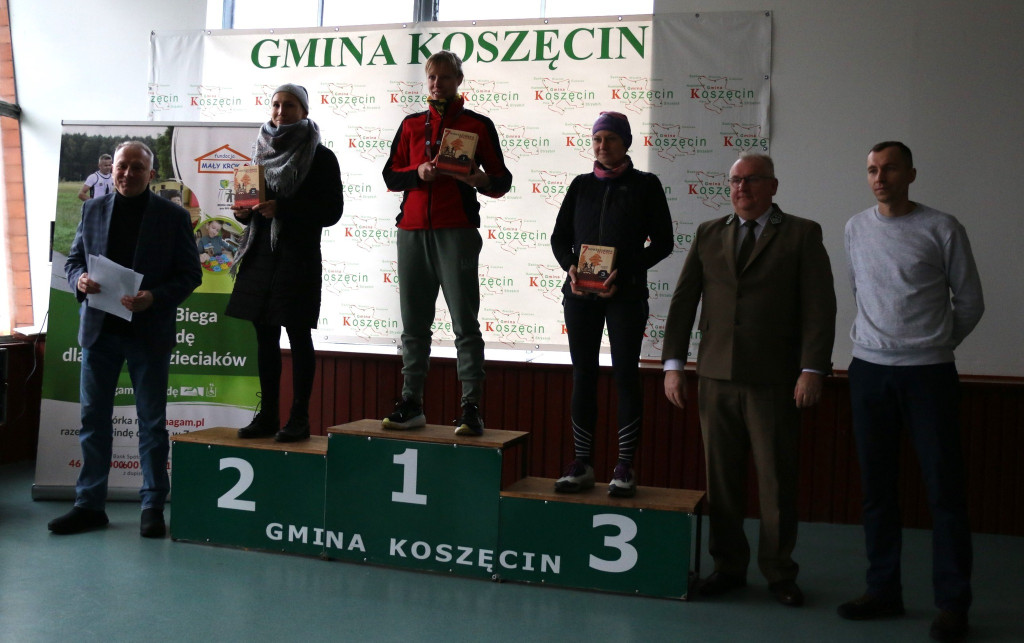 Koszęcińska Dycha. Śnieg nie zniechęcił biegaczy [FOTO]