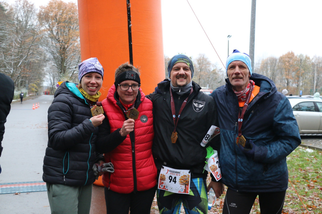 Koszęcińska Dycha. Śnieg nie zniechęcił biegaczy [FOTO]