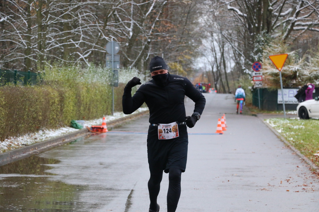 Koszęcińska Dycha. Śnieg nie zniechęcił biegaczy [FOTO]