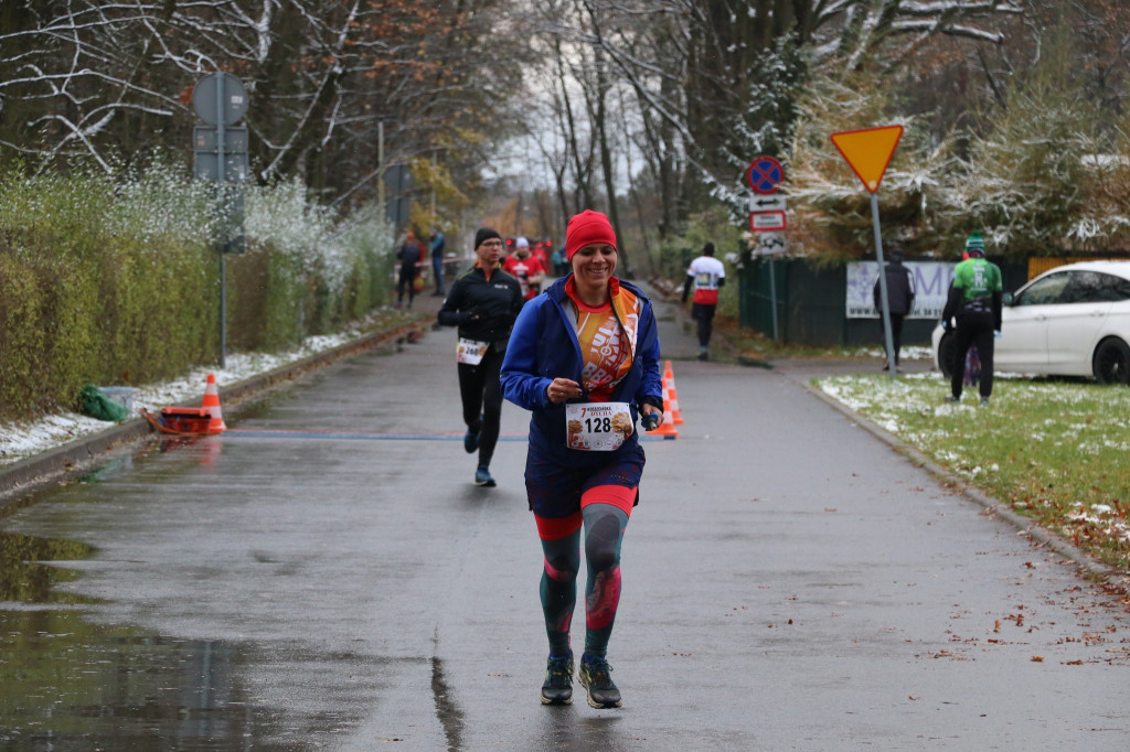 Koszęcińska Dycha. Śnieg nie zniechęcił biegaczy [FOTO]