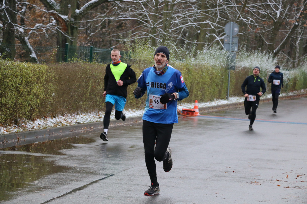 Koszęcińska Dycha. Śnieg nie zniechęcił biegaczy [FOTO]