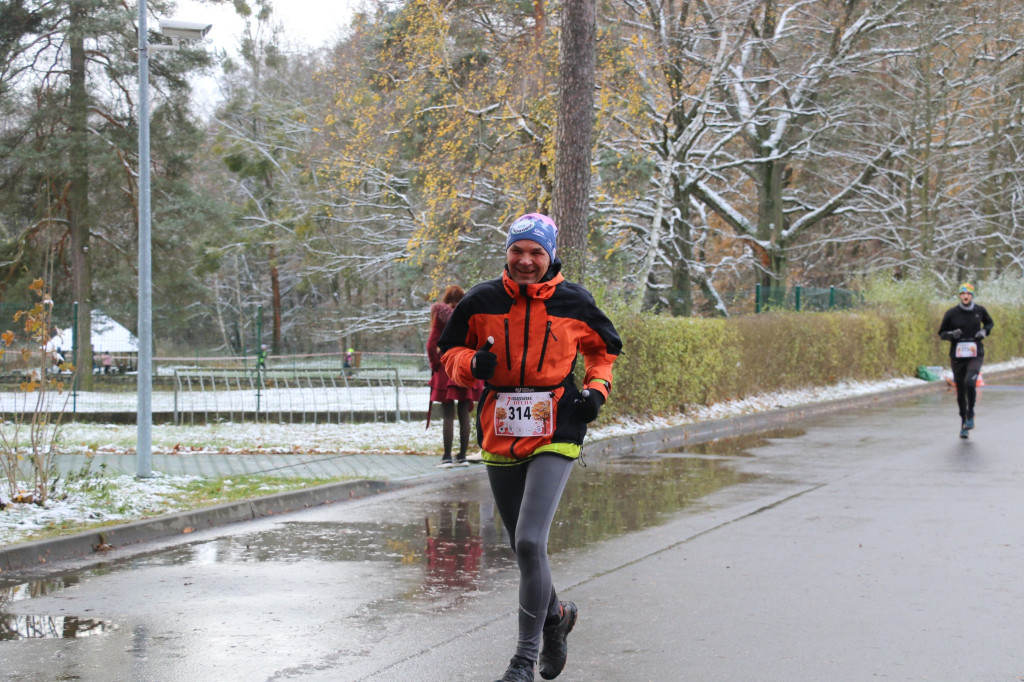 Koszęcińska Dycha. Śnieg nie zniechęcił biegaczy [FOTO]