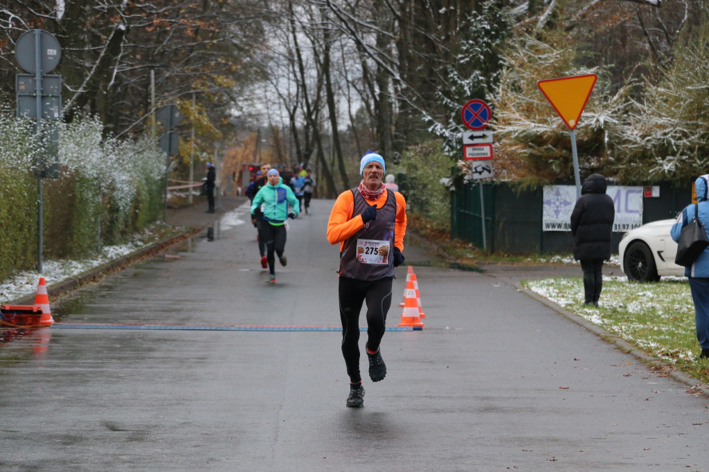 Koszęcińska Dycha. Śnieg nie zniechęcił biegaczy [FOTO]