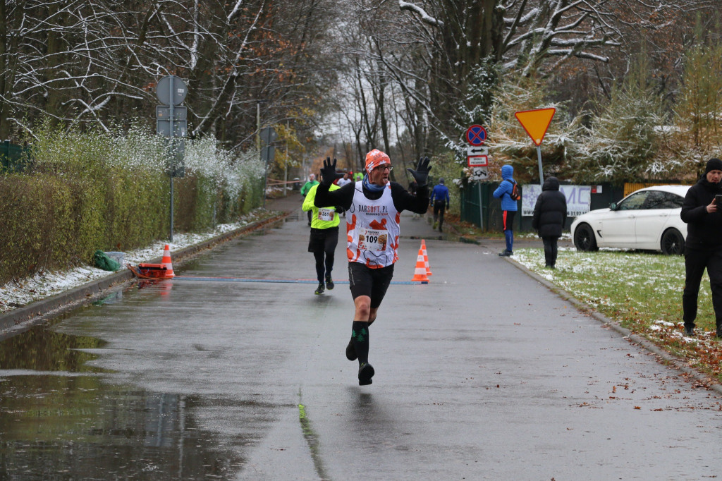 Koszęcińska Dycha. Śnieg nie zniechęcił biegaczy [FOTO]