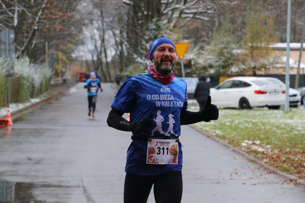 Koszęcińska Dycha. Śnieg nie zniechęcił biegaczy [FOTO]