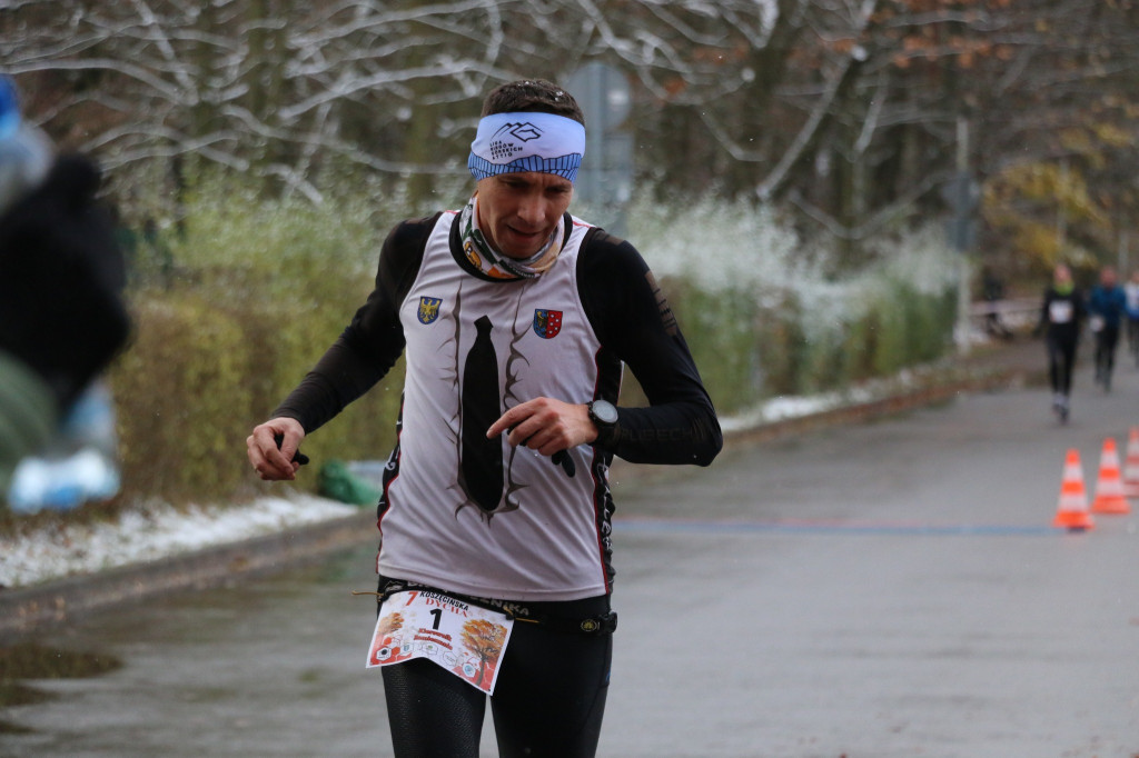 Koszęcińska Dycha. Śnieg nie zniechęcił biegaczy [FOTO]