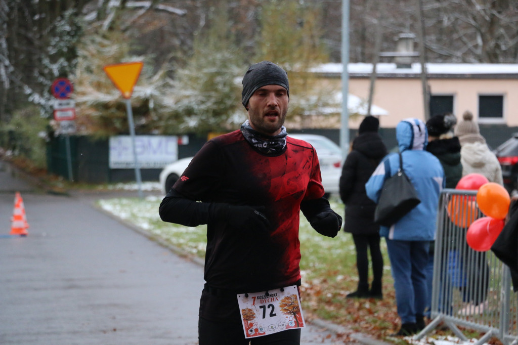 Koszęcińska Dycha. Śnieg nie zniechęcił biegaczy [FOTO]