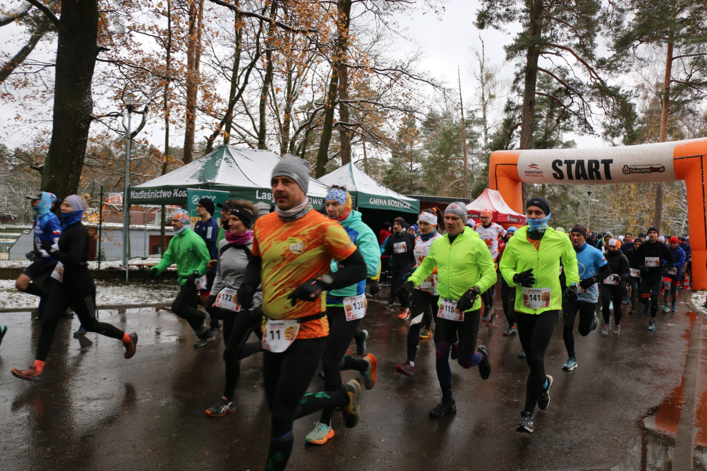 Koszęcińska Dycha. Śnieg nie zniechęcił biegaczy [FOTO]