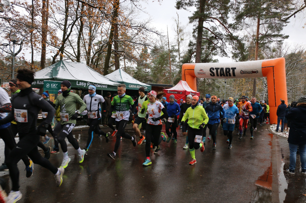 Koszęcińska Dycha. Śnieg nie zniechęcił biegaczy [FOTO]