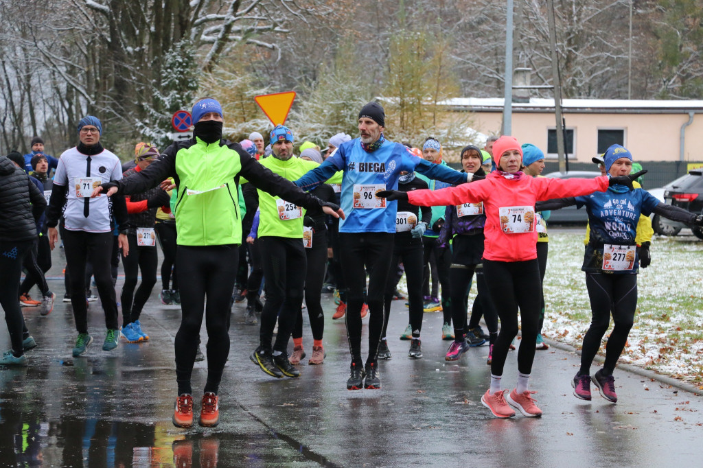 Koszęcińska Dycha. Śnieg nie zniechęcił biegaczy [FOTO]