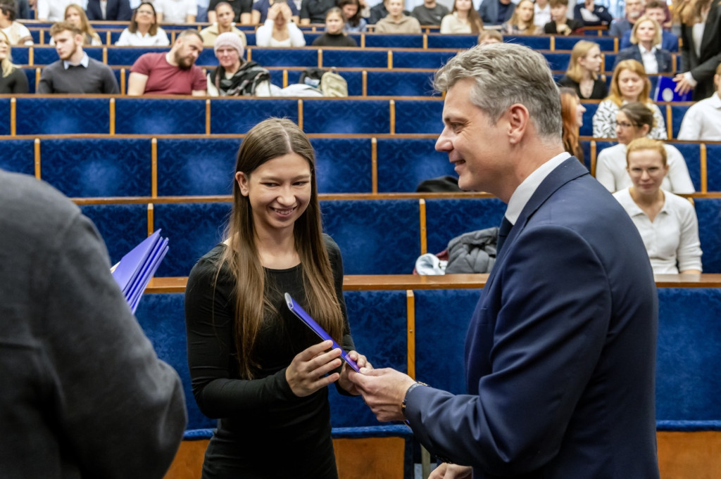 Stypendia dla najlepszych sportowców w mieście [FOTO]