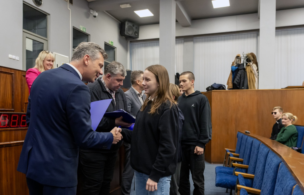 Stypendia dla najlepszych sportowców w mieście [FOTO]
