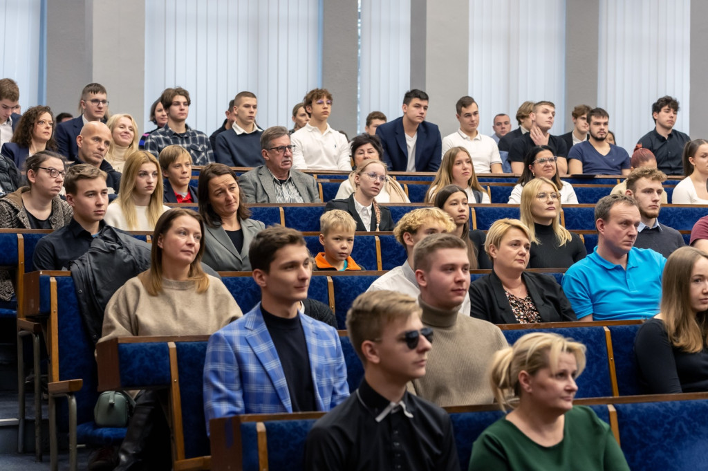 Stypendia dla najlepszych sportowców w mieście [FOTO]