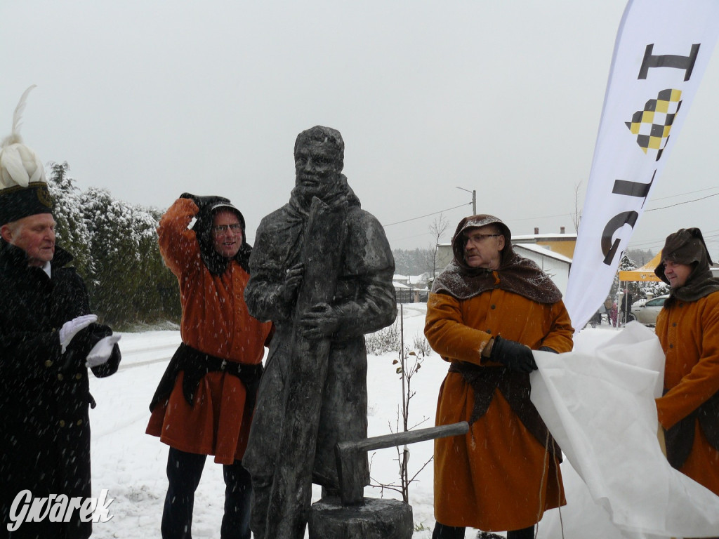 Pniowiec. Odsłonięcie rzeźby gwarka  [ZDJĘCIA]