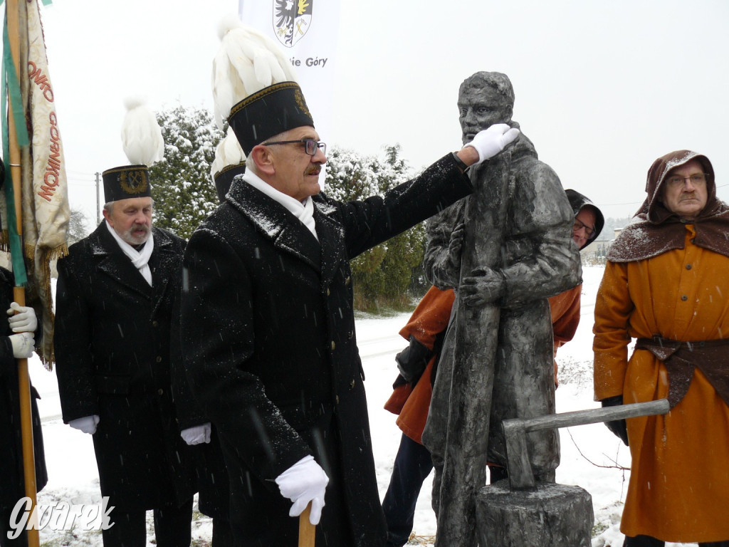 Pniowiec. Odsłonięcie rzeźby gwarka  [ZDJĘCIA]