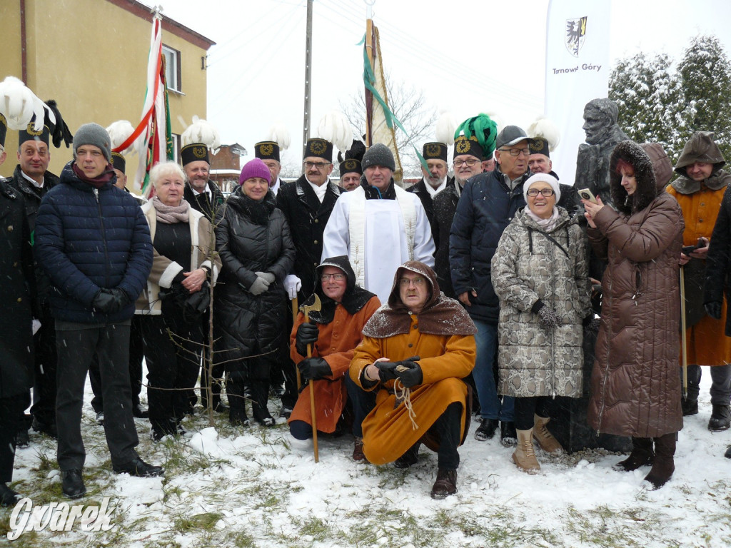 Pniowiec. Odsłonięcie rzeźby gwarka  [ZDJĘCIA]