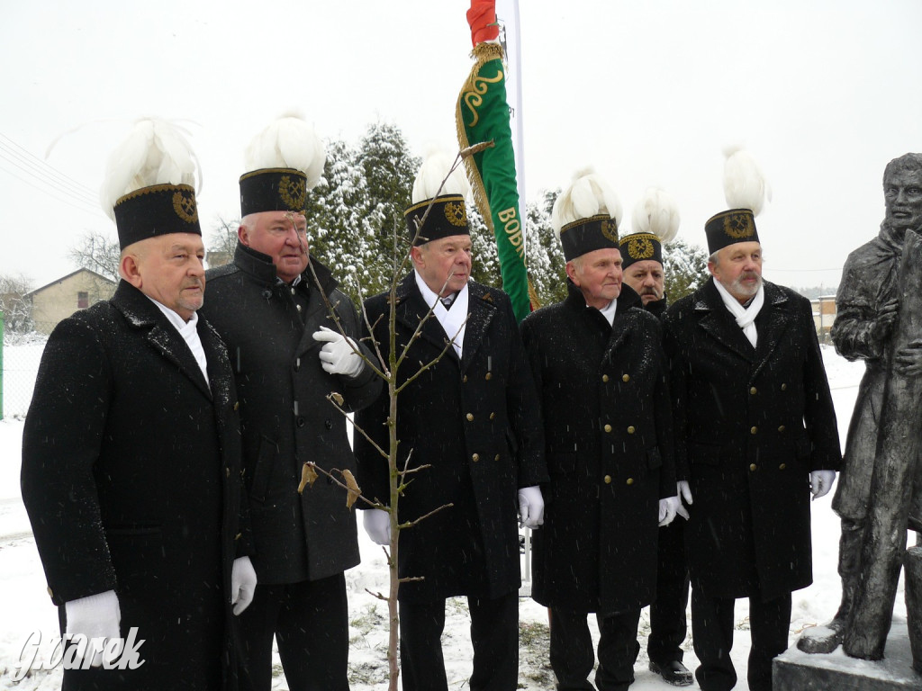 Pniowiec. Odsłonięcie rzeźby gwarka  [ZDJĘCIA]