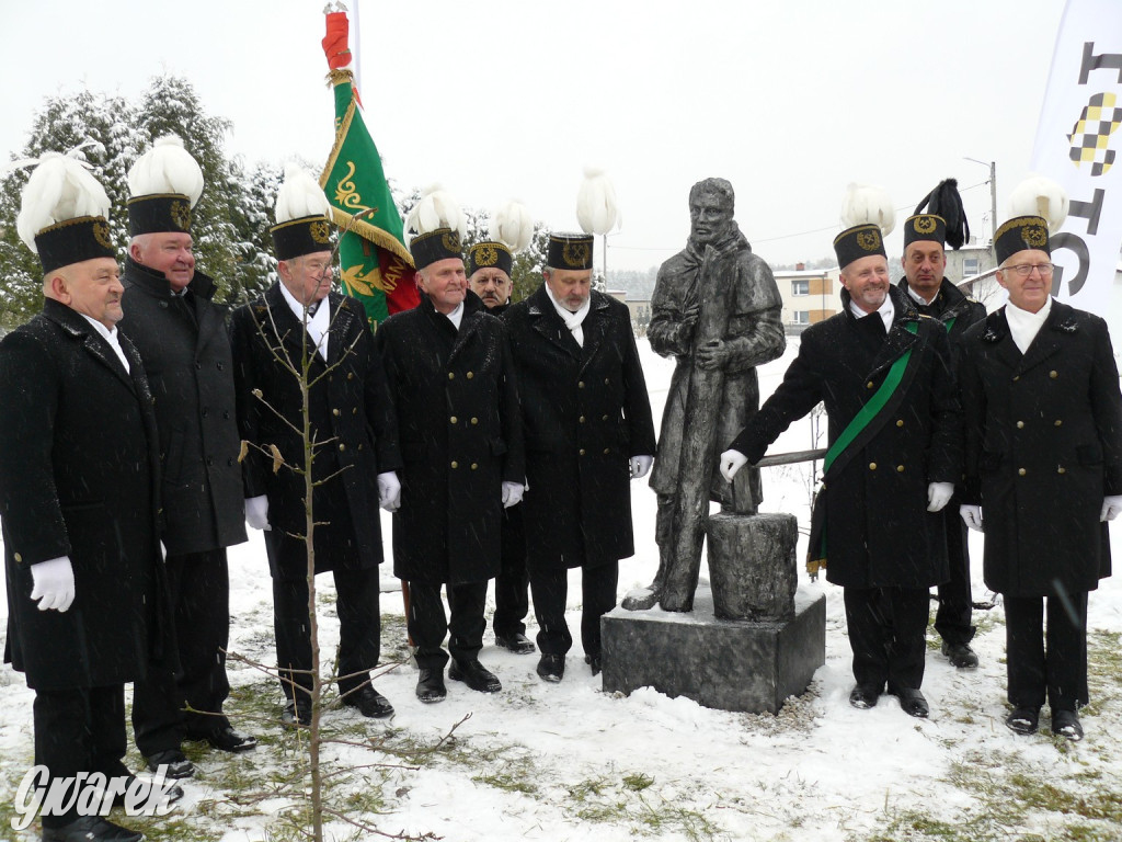 Pniowiec. Odsłonięcie rzeźby gwarka  [ZDJĘCIA]