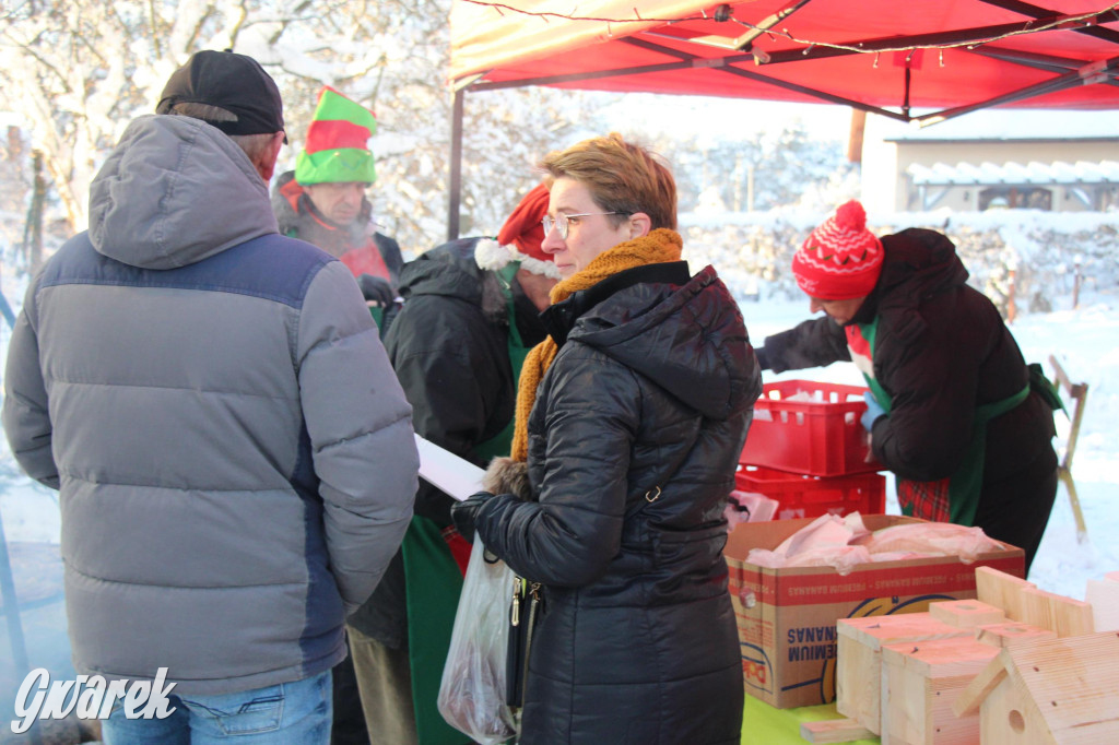 Parafialny kiermasz świąteczny w zimowej oprawie [FOTO]