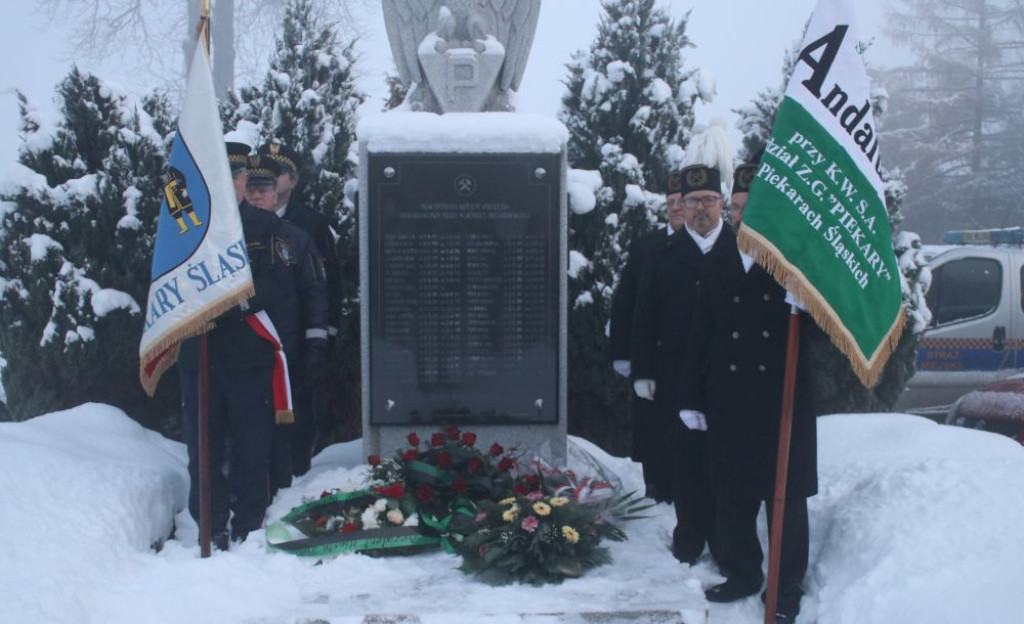 O świcie na osiedlu zagrała orkiestra górnicza