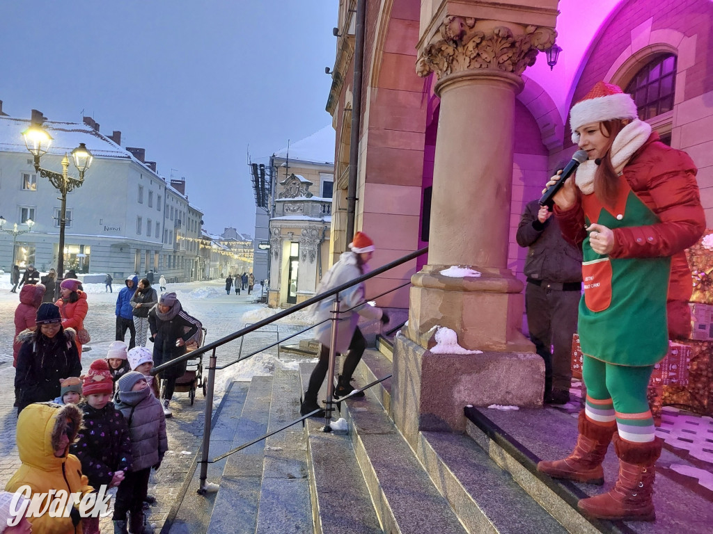 Mikołaj na rynku w Tarnowskich Górach