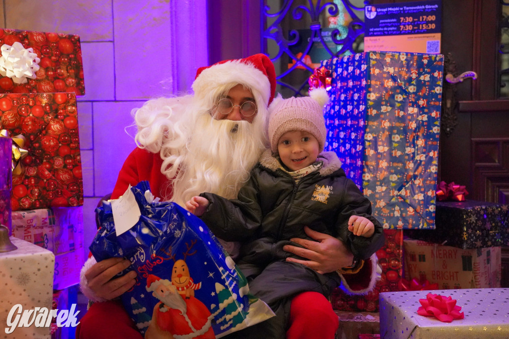 Mikołaj na rynku w Tarnowskich Górach