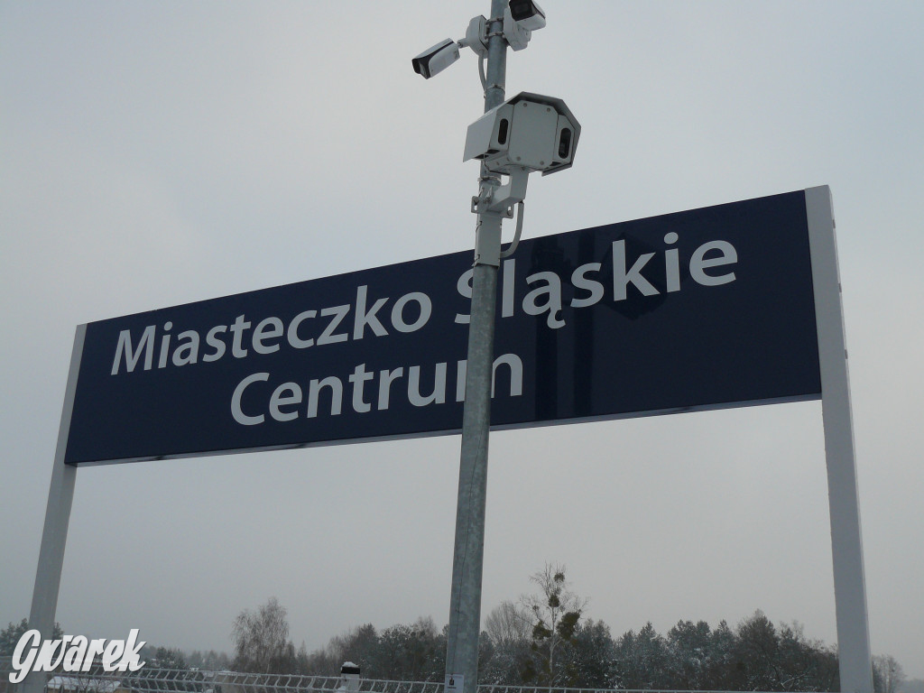 Ruszają pociągi na lotnisko. Ceny biletów [FOTO]