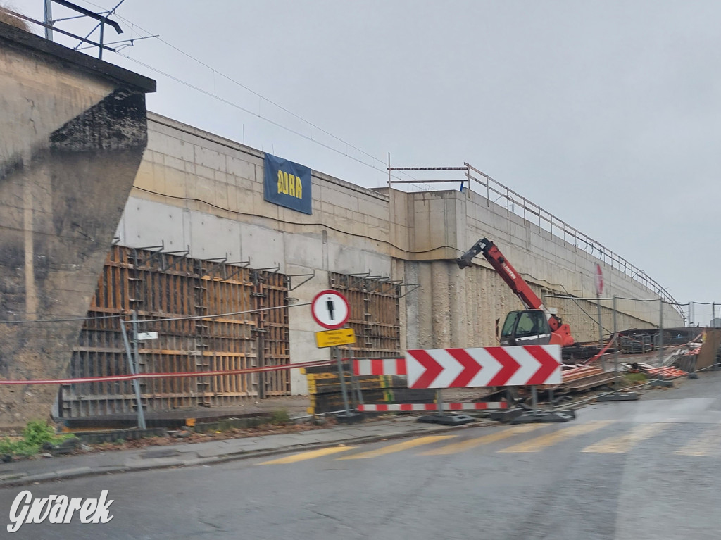 Ruszają pociągi na lotnisko. Ceny biletów [FOTO]