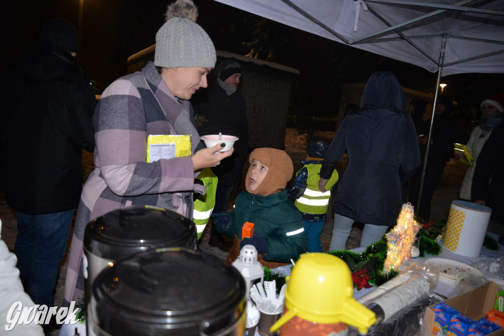 Strojenie choinki w Strzybnicy [ZDJĘCIA]