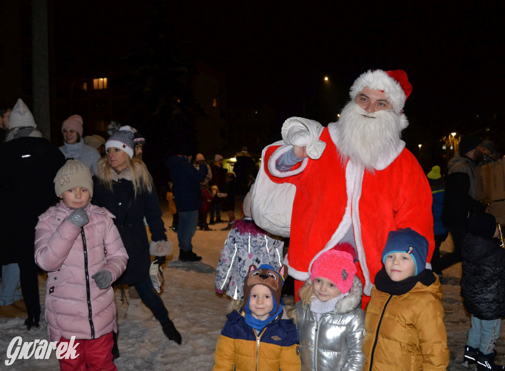 Strojenie choinki w Strzybnicy [ZDJĘCIA]