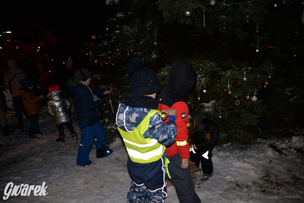 Strojenie choinki w Strzybnicy [ZDJĘCIA]