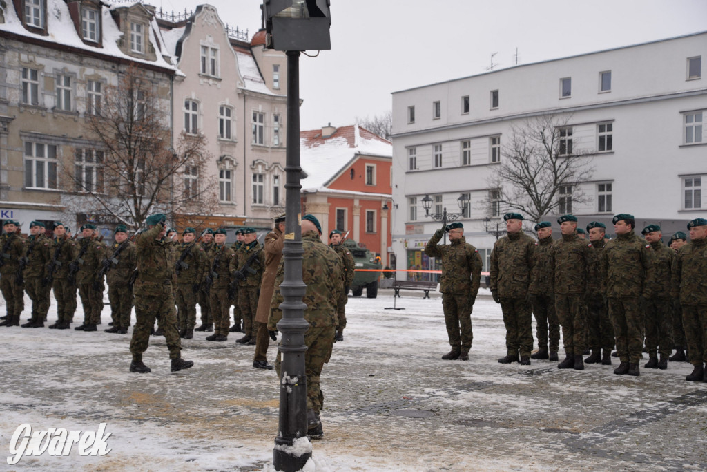 Tarnowskie Góry. Przysięga wojskowa na rynku