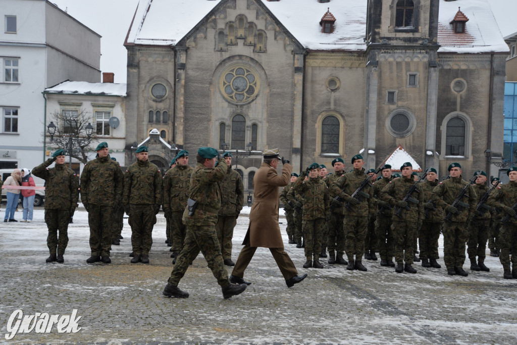 Tarnowskie Góry. Przysięga wojskowa na rynku