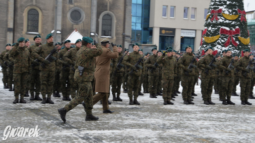 Tarnowskie Góry. Przysięga wojskowa na rynku