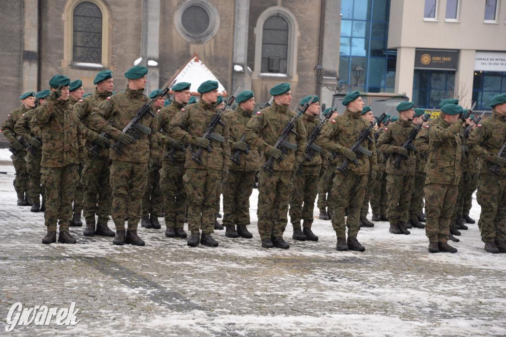 Tarnowskie Góry. Przysięga wojskowa na rynku