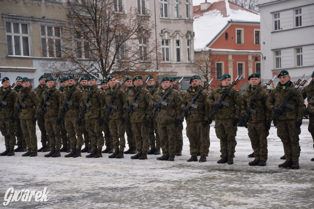 Tarnowskie Góry. Przysięga wojskowa na rynku