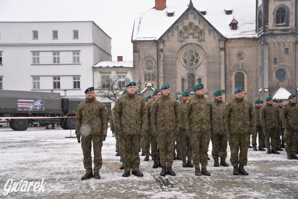 Tarnowskie Góry. Przysięga wojskowa na rynku