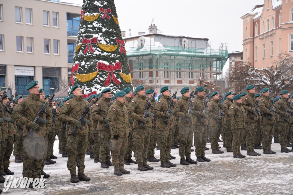 Tarnowskie Góry. Przysięga wojskowa na rynku