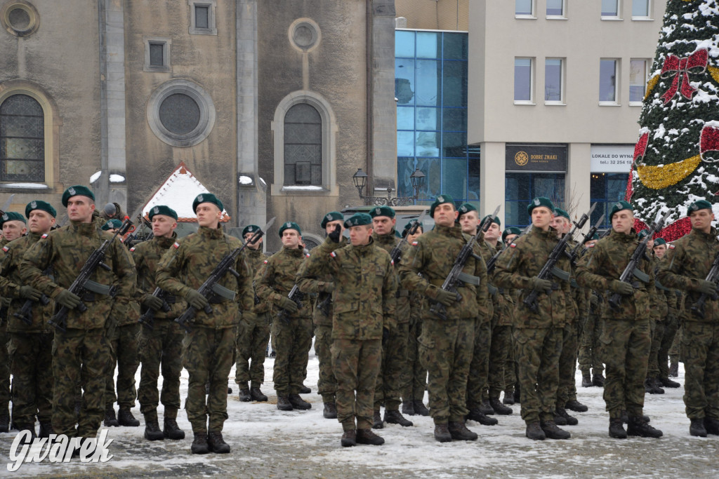 Tarnowskie Góry. Przysięga wojskowa na rynku