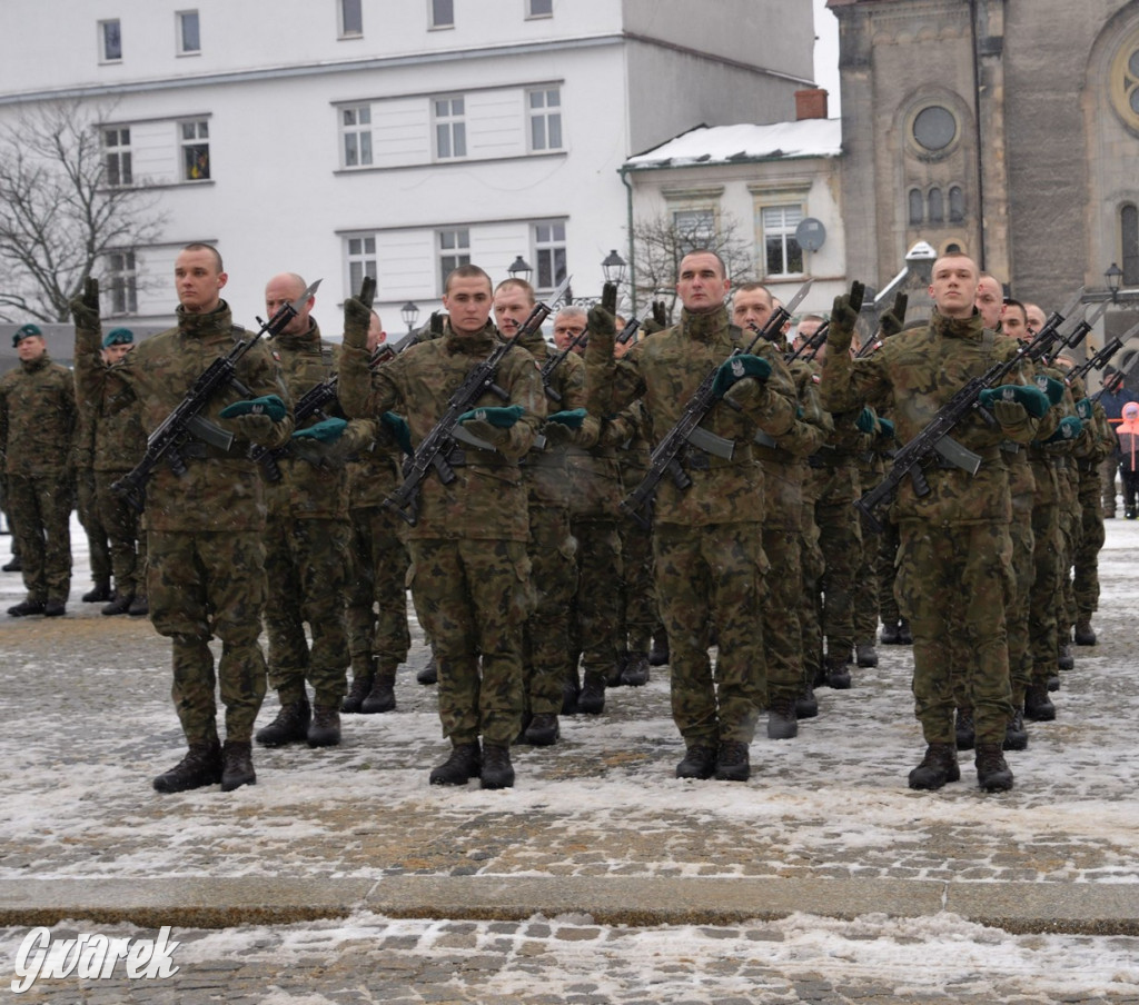 Tarnowskie Góry. Przysięga wojskowa na rynku